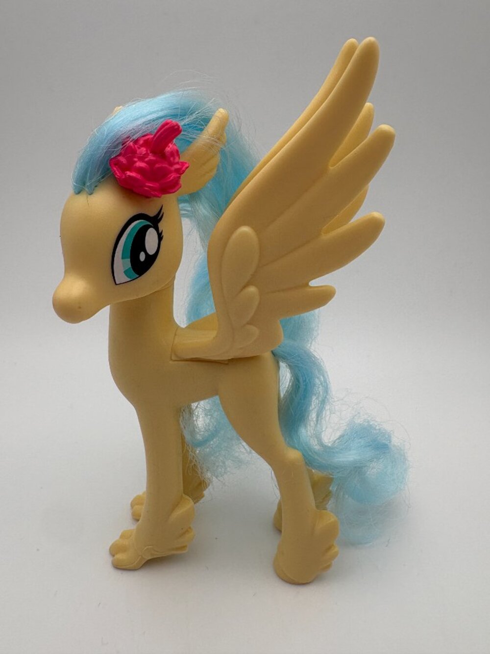 My Little Pony (MLP) Princess Skystar Hippogriff 5" 2017 G4 *notes*(SKU: 724TO)